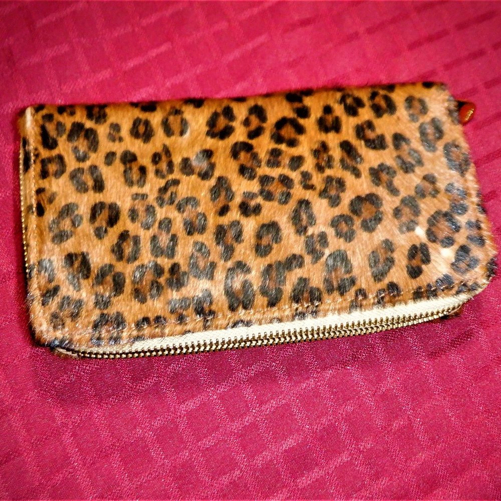 *** INDIGO *** Clutch ~ BRAND NEW ~